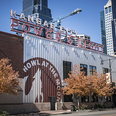 Howl at the Moon - Outside view of bar