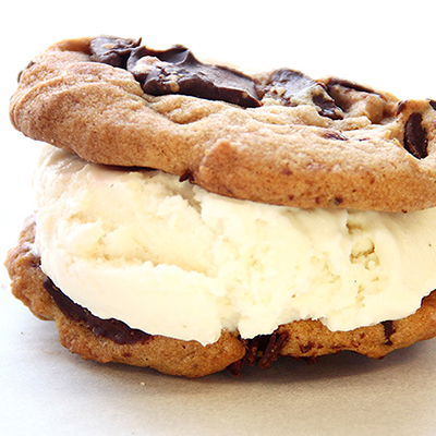Insomnia - cookie sandwich with ice cream